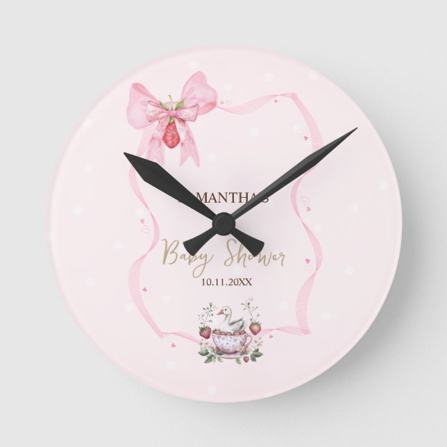 Horloge Ronde Baby shower de la fraise, de l'oie, des points du  (Recto)