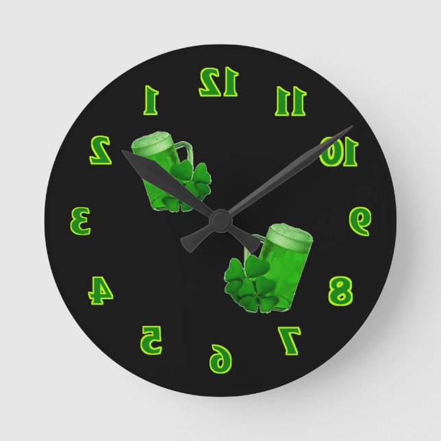 Horloge Ronde Back Dial Back To Front & Beers St Patrick (Recto)