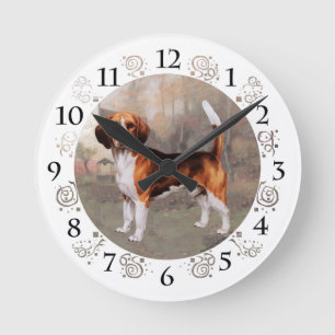 Horloge Ronde Beagle dans le cadre du pays