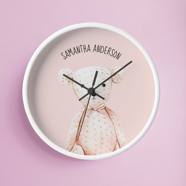 Horloge Ronde Beauté Moderne Pastel Pink Teddy Ours Avec Nom (Créateur téléchargé)