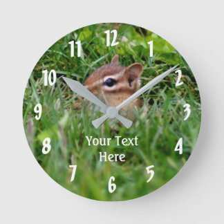 Horloge Ronde Bébé Tamia qui regarde Animal
