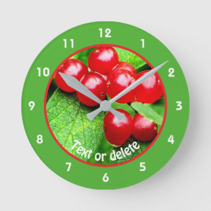 Horloge Ronde Berries rouges avec gouttes-de-pluie Personnalisé