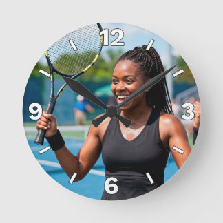 Horloge Ronde Black Female Tennis Player Sporty Home Decor