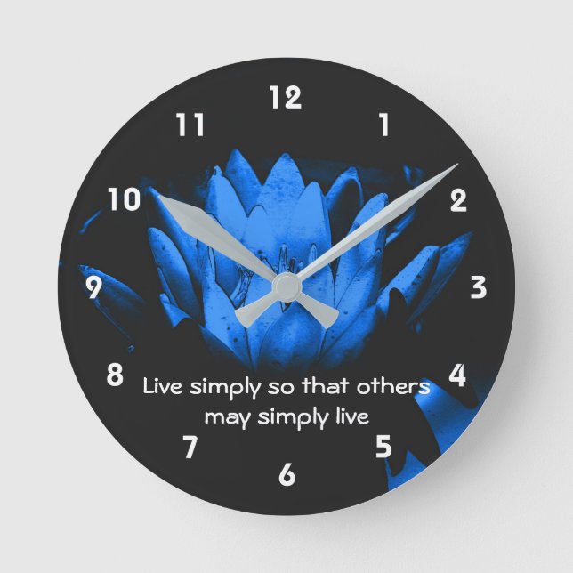 Horloge Ronde Bleu Lotus Simplicité Citation Inspirationnelle  (Recto)
