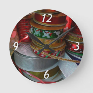 Horloge Ronde Bobines de ruban de Noël rouge et or