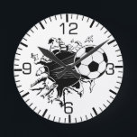 Horloge Ronde Boule De Football Sortie<br><div class="desc">Illustration du ballon de soccer débordant de chemises et de marchandises. Vous pouvez changer la couleur de l'arrière - plan pour votre équipe de Football préférée et vous pouvez également la personnaliser.</div>