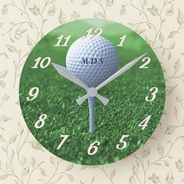 Horloge Ronde Boule De Golf Sur L'Horloge De Golf Monogrammé Ver (A personalized clock for endless rounds of golf and relaxation in retirement! a timeless gift)
