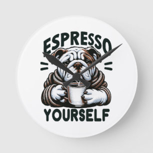 Horloge Ronde Bulldog au café espresso chaud - Café cosy 