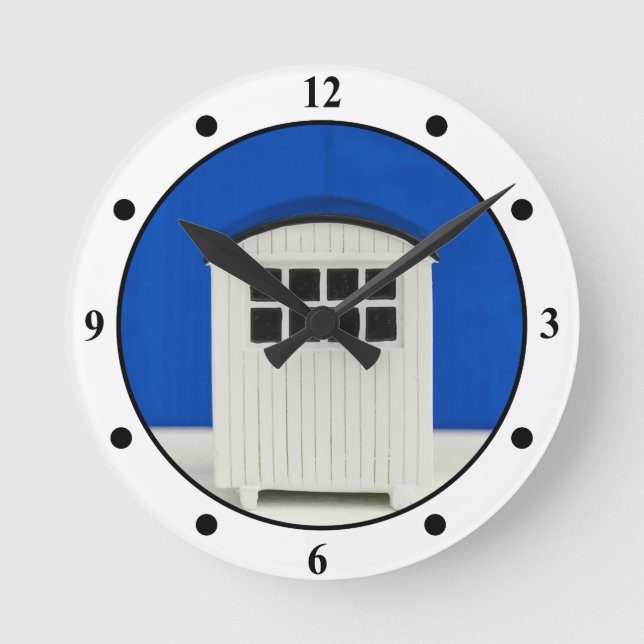 Horloge Ronde Cabine de plage d'été en bleu et blanc (Recto)