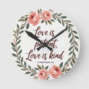 Horloge Ronde Cadran mural à thème d'amour dans un style aquarel