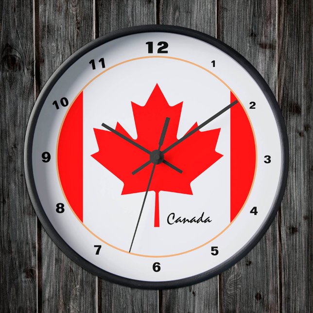 Horloge Ronde Canadian Flag, Canada trendy fashion /design clock (Créateur téléchargé)