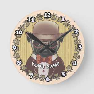Horloge Ronde Carlin portant des lunettes