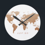 Horloge Ronde Carte du monde Cuivre du monde<br><div class="desc">Notre unique design de carte du monde en cuivre mou - bronze sur un arrière - plan couleur blanc modifiable qui peut être changé pour correspondre à votre décor de bureau ou de chambre et personnalisable "aller" citation vous rappelant de satisfaire votre désir de flâner et réserver votre prochain voyage....</div>