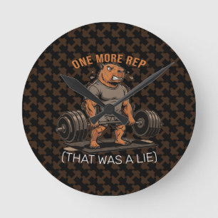 Horloge Ronde Casquette drôle de capybara au gym Encore une répé