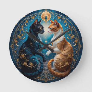 Horloge Ronde Chats célestes dans l'art cosmique avec or et bleu