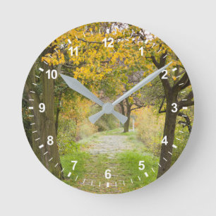 Horloge Ronde Chemin en automne