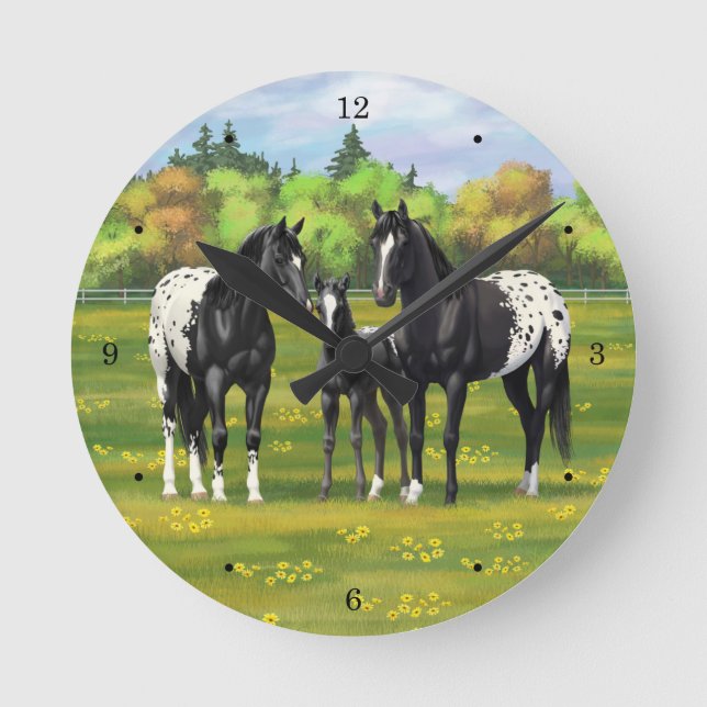 Horloge Ronde Chevaux Appaloosa Noir Dans Les Pâturages D'Été (Recto)