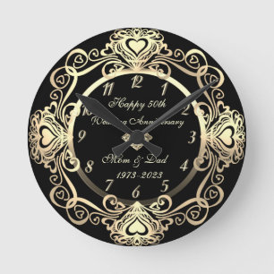 Horloge Ronde Chic Gold Swirls Hearts Diamond 50e Mariage