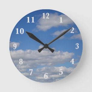 Horloge Ronde Ciel bleu et nuages - nombres blancs