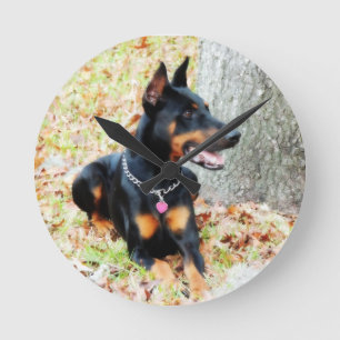 Horloge Ronde Clock de Doberman