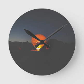 Horloge Ronde Clock de Nighttime