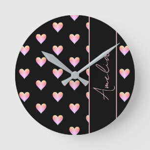 Horloge Ronde Coeurs modernes rose noir Personnalisé