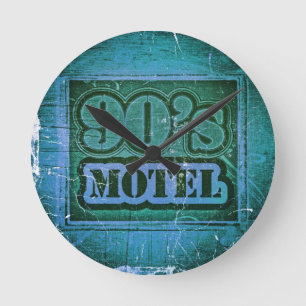 Horloge Ronde Conception vintage d'art des années 1990 de motel