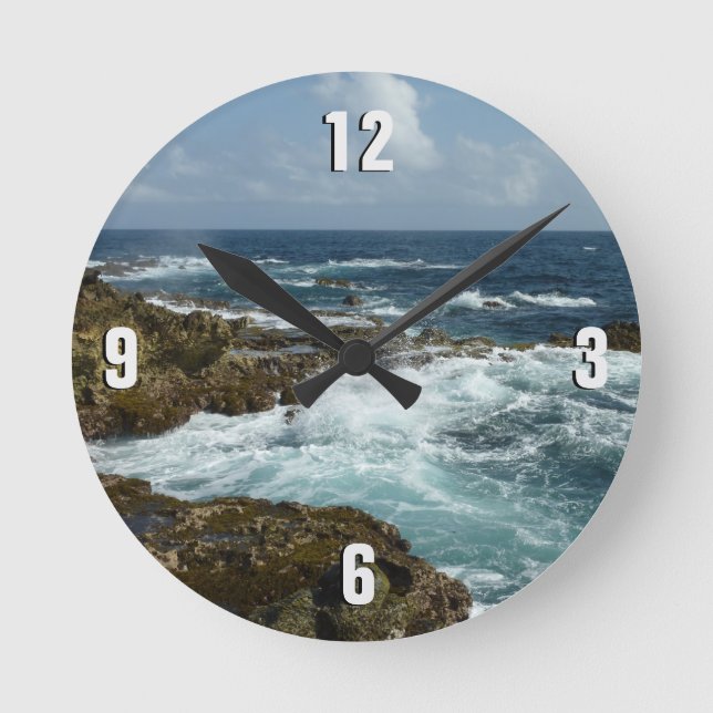 Horloge Ronde Côte rocheuse d'Aruba et océan bleu (Recto)