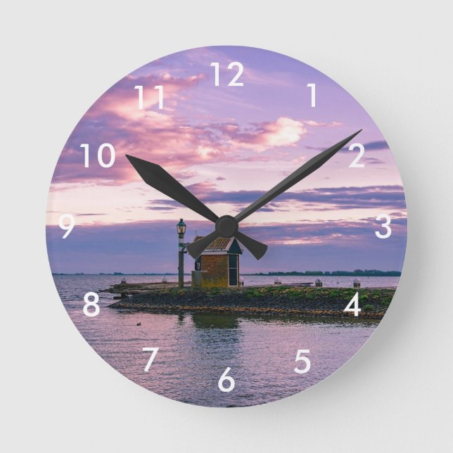 Horloge Ronde Coucher de soleil rose sur le lac (Recto)