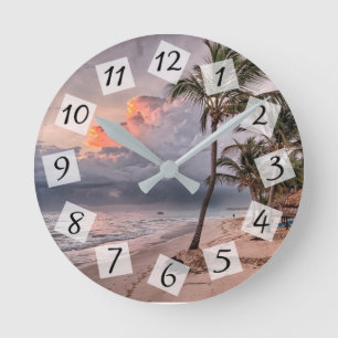 Horloge Ronde Coucher de soleil sur l'océan et palmiers Maison d