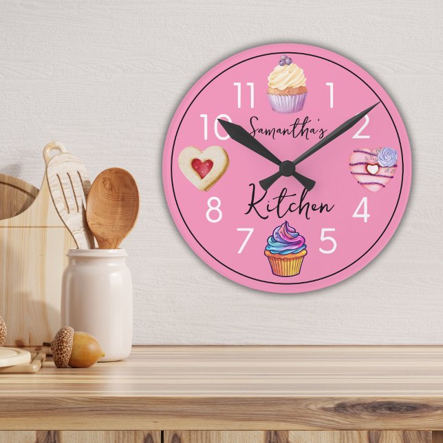Horloge Ronde Cuisine Rose Cuisine Cuisine Aquarelle Cupcake Per (Créateur téléchargé)