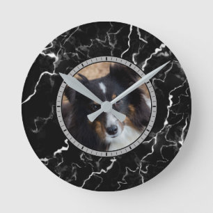Horloge Ronde Custom Photo On Faux Black Marble Texture Look
