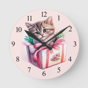 Horloge Ronde Cute Kitten dans une boîte Cadeau d'anniversaire