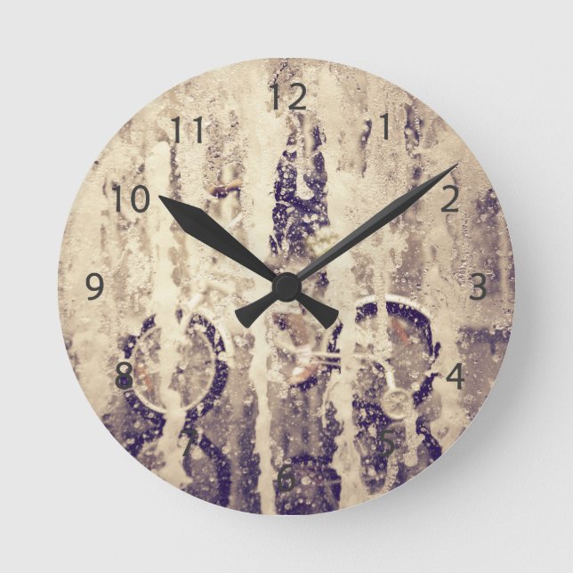 Horloge Ronde Cyclisme dans la pluie (Recto)