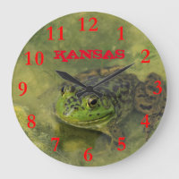 Horloge ronde de la grenouille Kansas Bull