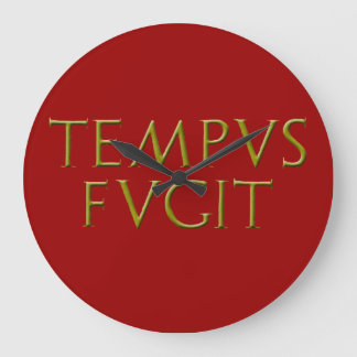 Horloge ronde de Tempus Fugit