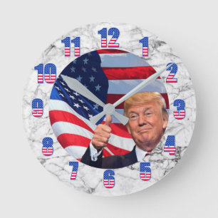 HORLOGE RONDE DRAPEAU AVEC TRUMP