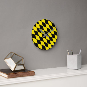 Horloge Ronde Drapeau diamant de Bavière noire et jaune Motif