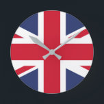 Horloge Ronde Drapeau du Royaume-Uni<br><div class="desc">Le drapeau national du Royaume-Uni est l'Union Jack, également connu sous le nom de drapeau de l'Union. Le drapeau se compose de la croix rouge de Saint George (patron de l'Angleterre), bordée de blanc, superposée à la croix de Saint Patrick (patron de l'Irlande), qui sont superposées au Saltire de Saint...</div>