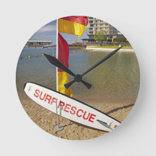 Horloge Ronde Drapeaux et carte de secourt de surf