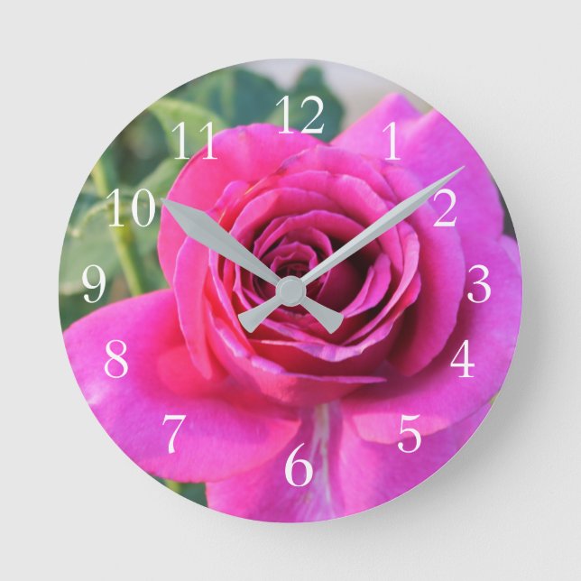 Horloge ronde du portrait rose (Recto)