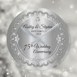 Horloge Ronde Elegant Diamond Jubilee 75th Wedding Anniversary<br><div class="desc">Une élégance opulente encadre ce 75ème anniversaire mariage dans un design diamant à coquilles Saint-Jacques unique avec un diamant central en goutte de fer avec des éclats faux ajoutés sur un dégradé de couleur argentée. Design original par Holiday Hearts Designs (droits réservés). Veuillez noter que tous les embellissements sont imprimés...</div>