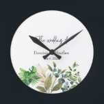 Horloge Ronde Élégant Faire-part de mariage de feuille botanique<br><div class="desc">Fait pour vous !</div>