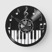 Éléments de piano et de musique sur disque vinyle