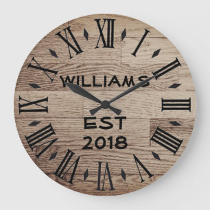 Horloge ronde en bois clair rustique personnalisée