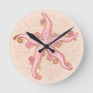 Horloge Ronde Étoiles de mer et corail rose motif pastel