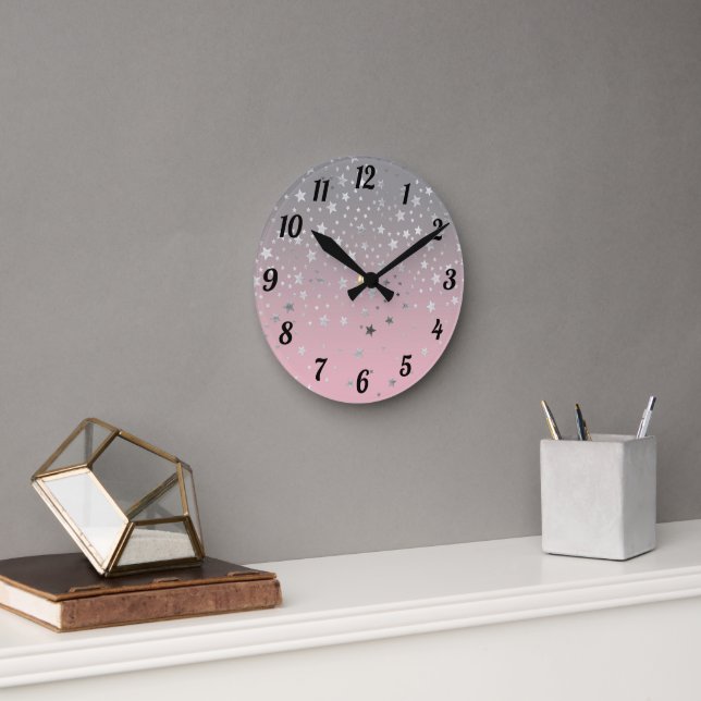 Horloge Ronde Étoiles roses et grises Élégant chic moderne (Bureau)