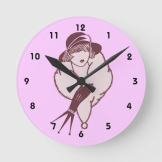 Horloge Ronde Femme en étole de fourrure Art Déco