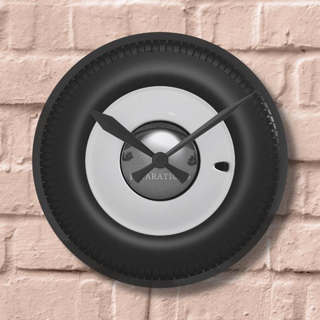 Horloge Ronde Figarations Name Classic Car Wheel Trim Hubcap (Add your name)