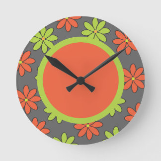 Horloge Ronde Fille Orange et Fleurs de citron vert